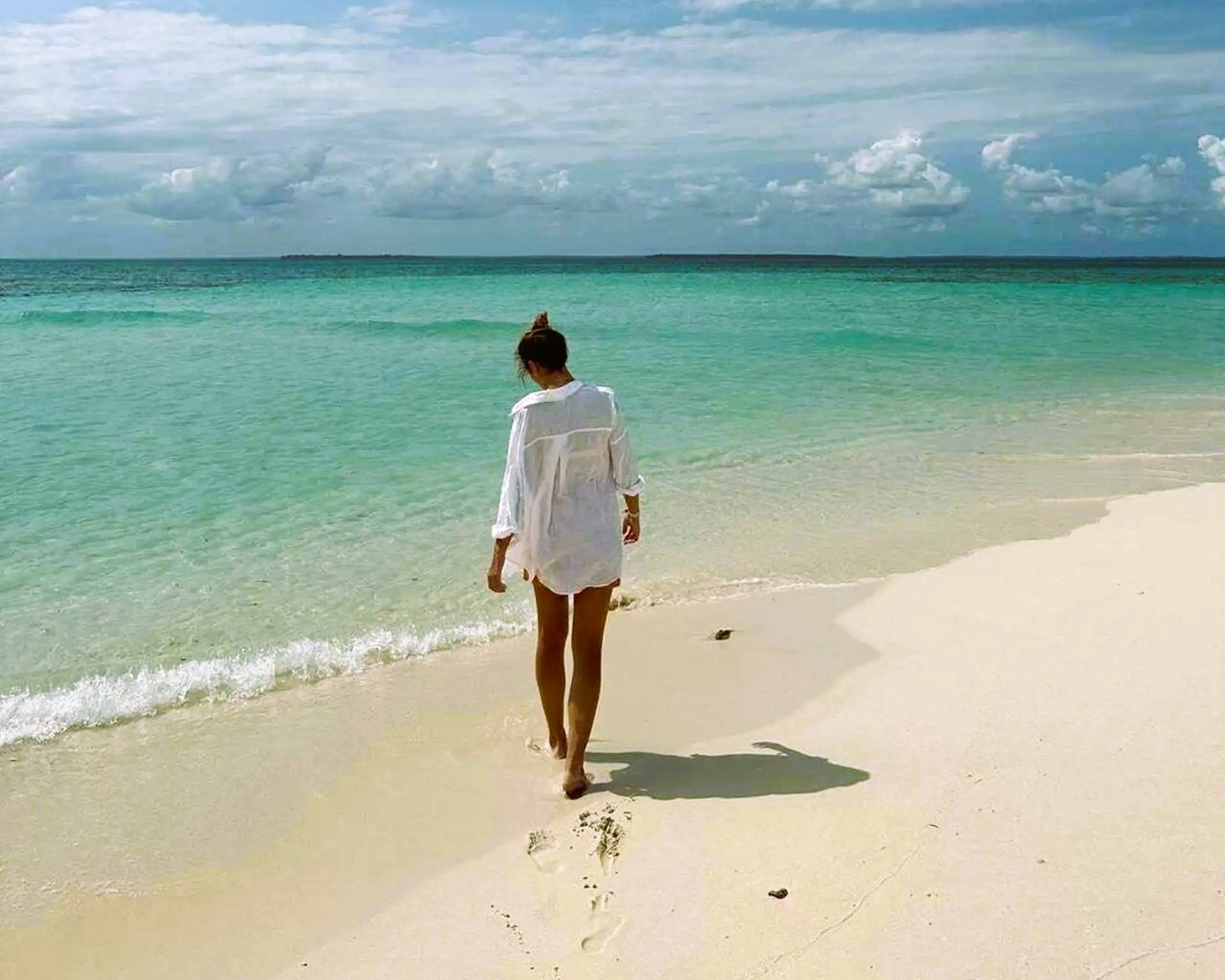 Pungume Island sandbank and snorkeling in untouched coral reefs in Zanzibar